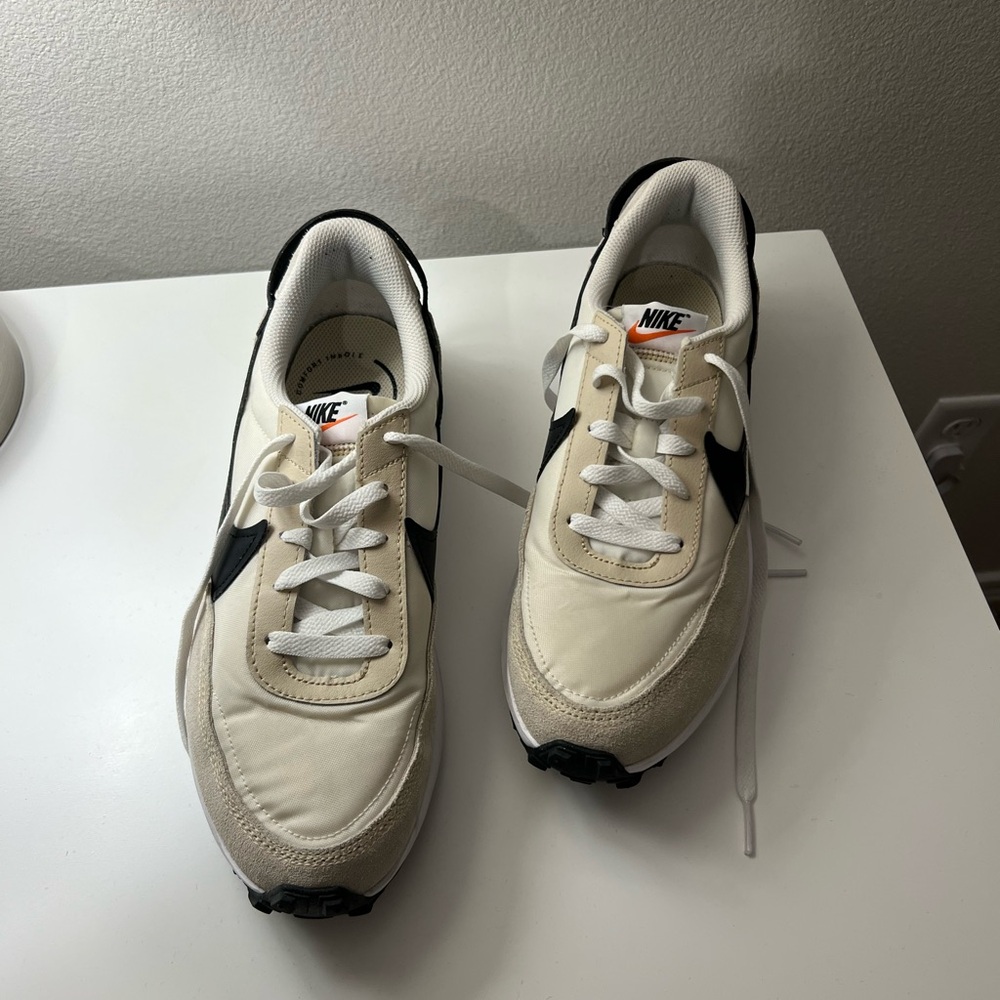 Nike Tan White and Black Sneakers